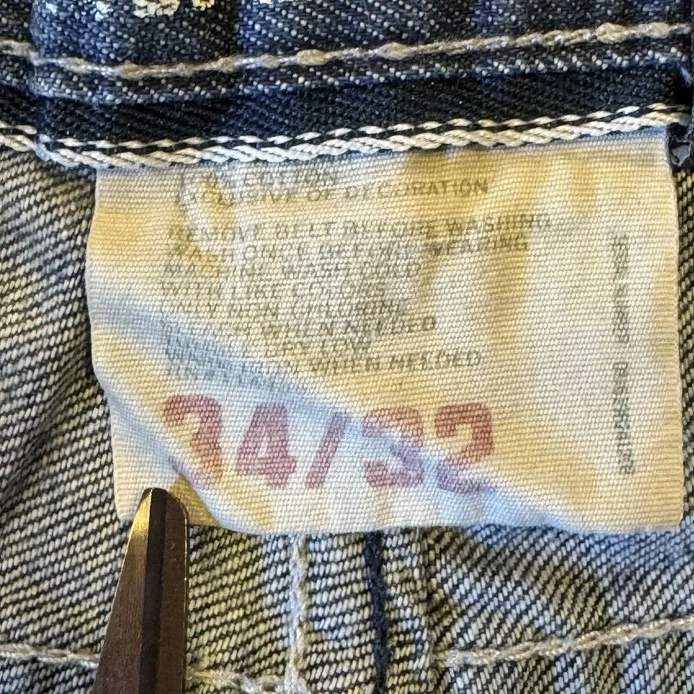 Urban Pipeline Slim Straight Mens Jeans 34x32 Distressed Y2K Style Vintage Denim